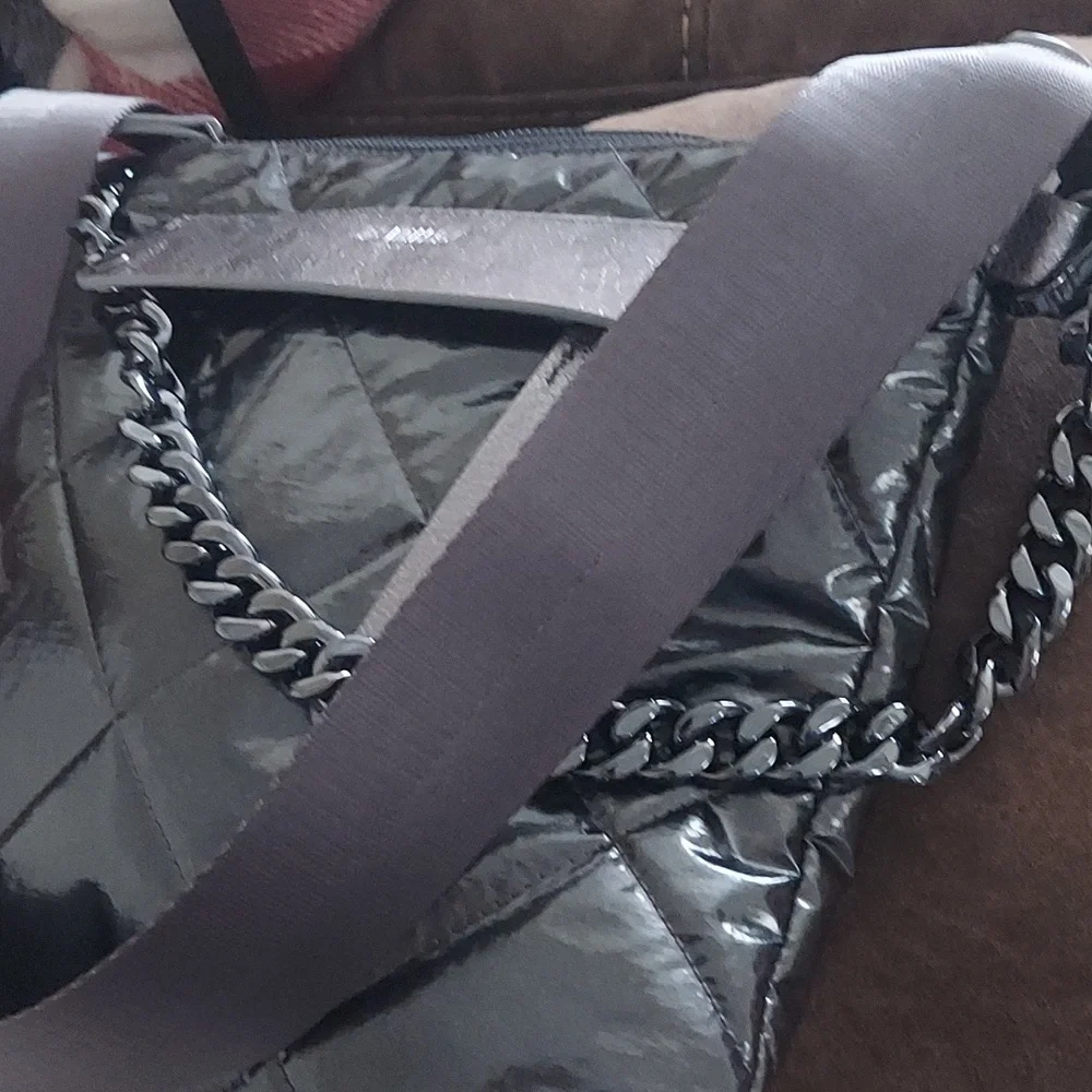 ❤️RESERVED.NWT Retired Rare Madison Flat Quilted Crossbody MZ Wallace - Picture 9 of 13